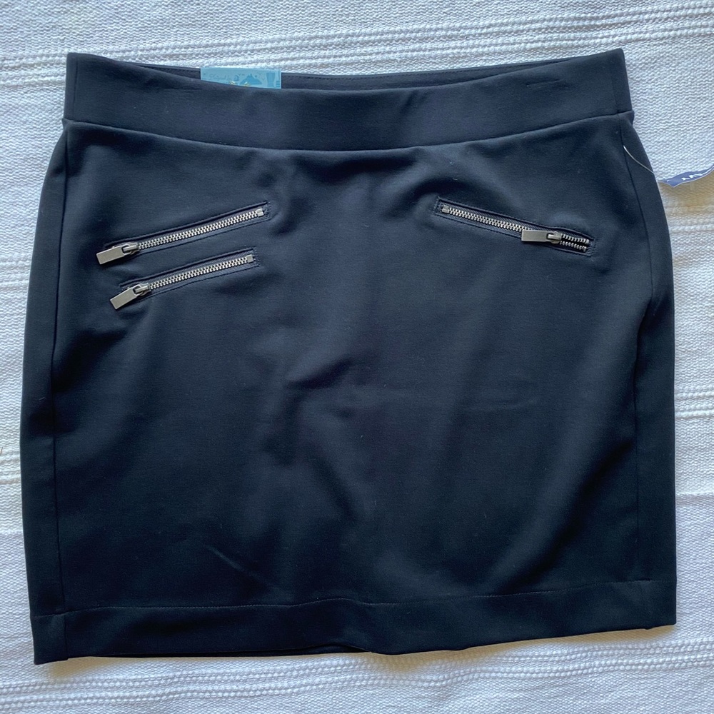 Black skirt